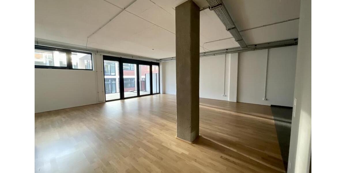 Etagenwohnung Bremen Häfen - 3 Zimmer, 150 m&sup2;, 1.499&euro; | Angebot:15830650