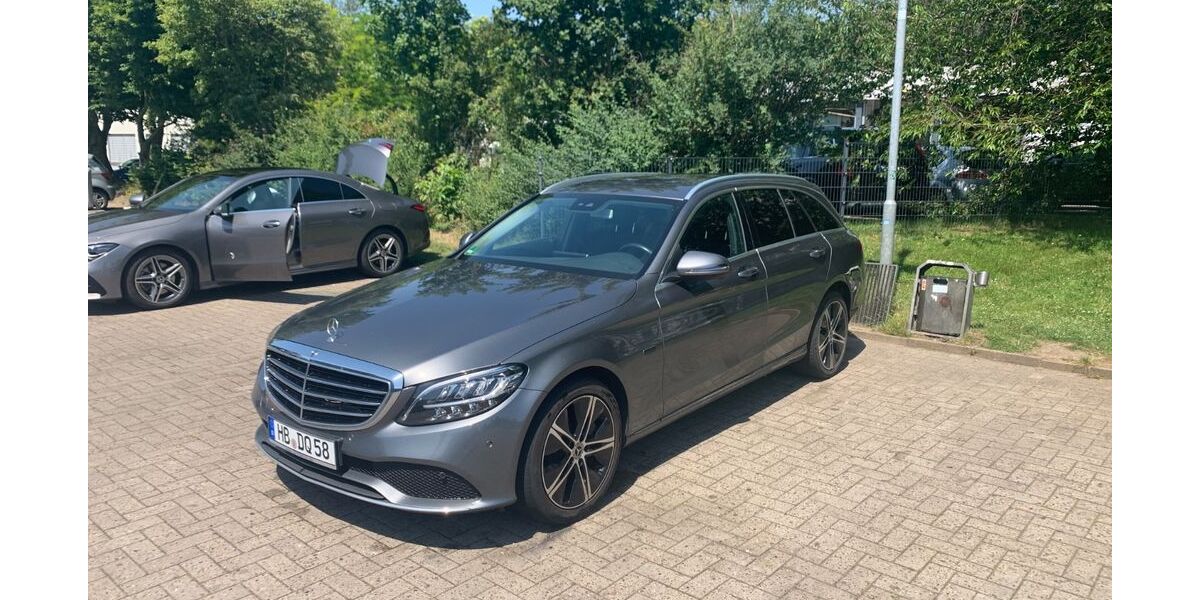 Mercedes-Benz C 300 187.000 km 15.900 &euro; Bremen 28279