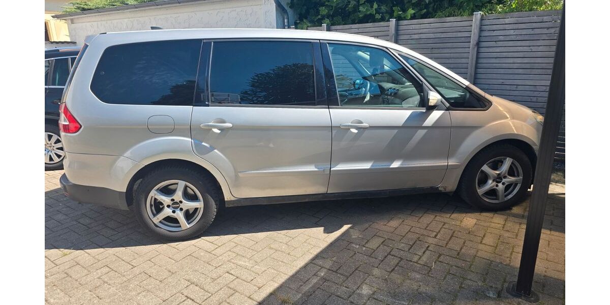 Ford Galaxy 211.638 km 4.000 &euro; Elsfleth 26931