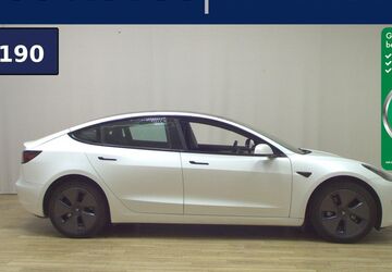 Tesla Model 3 71.474 km 26.980 &euro; Bremen / Arsten 28279