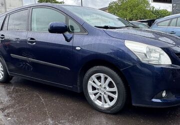 Toyota Verso 266.500 km 3.990 &euro; Bremen 28329