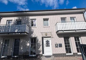 Wohnung Delmenhorst - 4 Zimmer, 120 m&sup2;, 1.300&euro; | Angebot:27610101