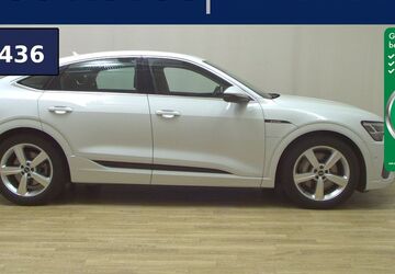 Audi e-tron 32.233 km 28.480 &euro; Bremen / Arsten 28279