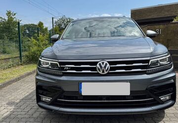VW Tiguan Allspace 123.000 km 27.500 &euro; Bremen 28777