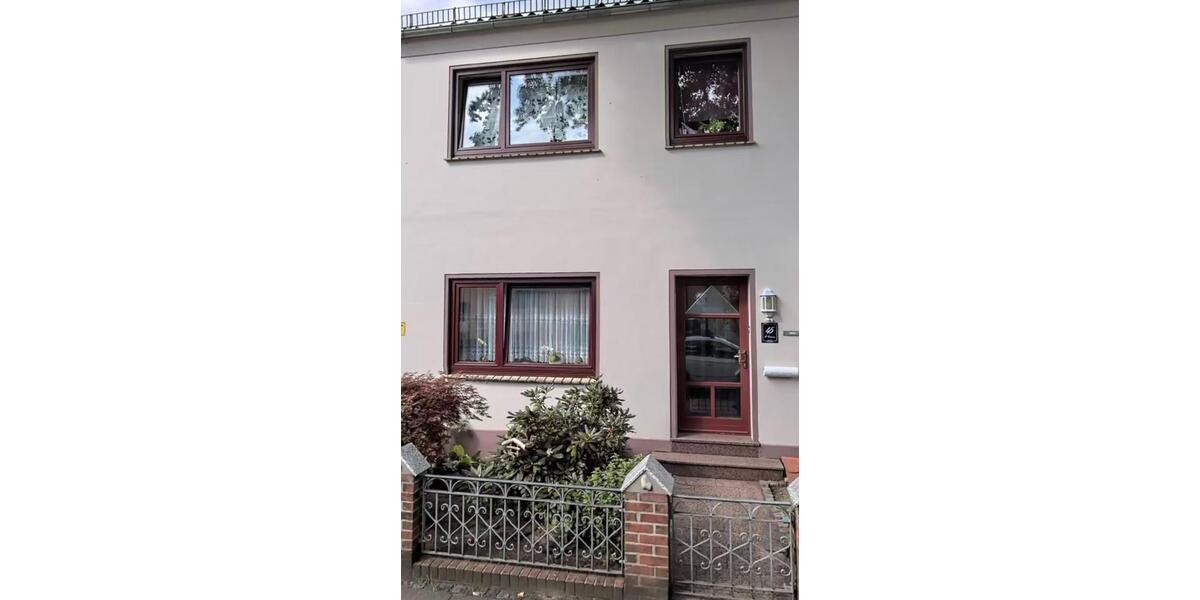 Erdgeschoßwohnung Bremen Gröpelingen - 2 Zimmer, 50 m&sup2;, 900&euro; | Angebot:27642576