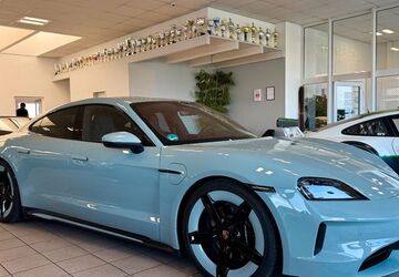 Porsche Taycan 6.478 km 114.850 &euro; Stuhr-Bremen 28816