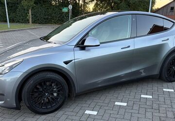 Tesla Model Y 45.700 km 39.800 &euro; Beckeln 27243