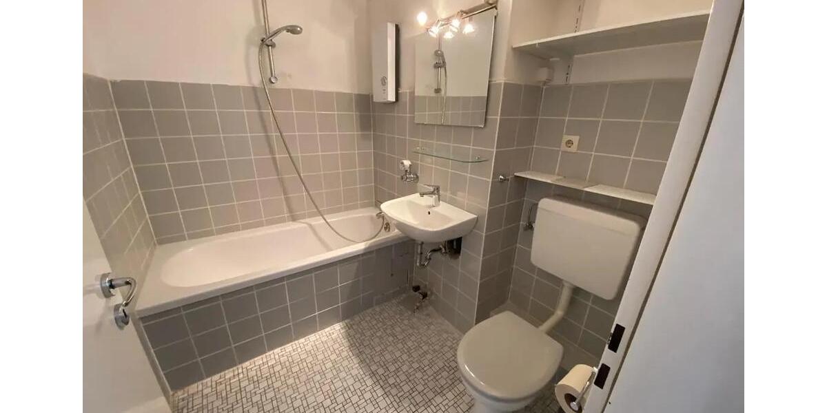 Etagenwohnung Bremen - 1 Zimmer, 39 m&sup2;, 400&euro; | Angebot:27661338