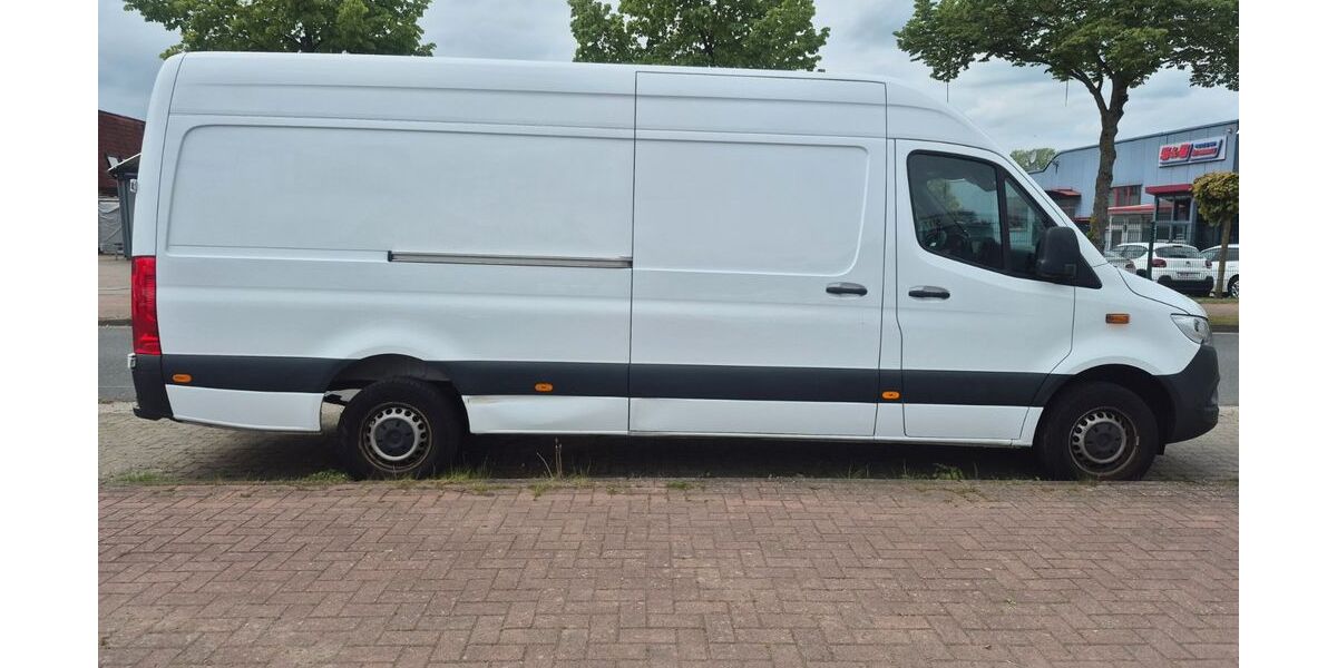 Mercedes-Benz Sprinter 79.000 km 33.800 &euro; Achim 28832