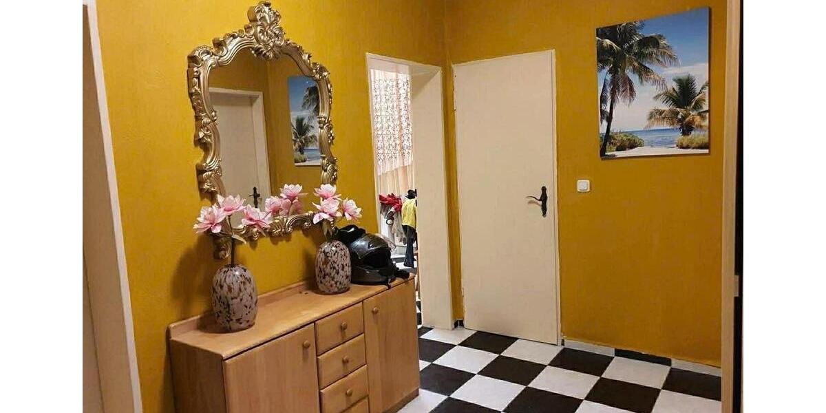 Etagenwohnung Bremen - 4 Zimmer, 80 m&sup2;, 1.250&euro; | Angebot:27641767
