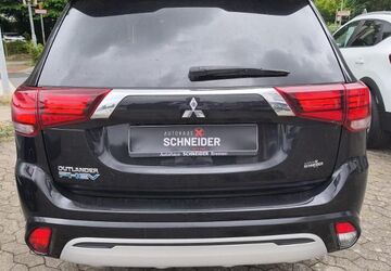 Mitsubishi Plug-in Hybrid Outlander 65.665 km 17.950 &euro; Bremen 28237