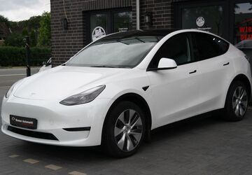 Tesla Model Y 88.690 km 32.990 &euro; Weyhe / Melchiorshausen 28844