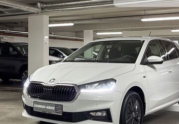 Skoda Fabia 11.374 km 23.690 &euro; Bremen 28207