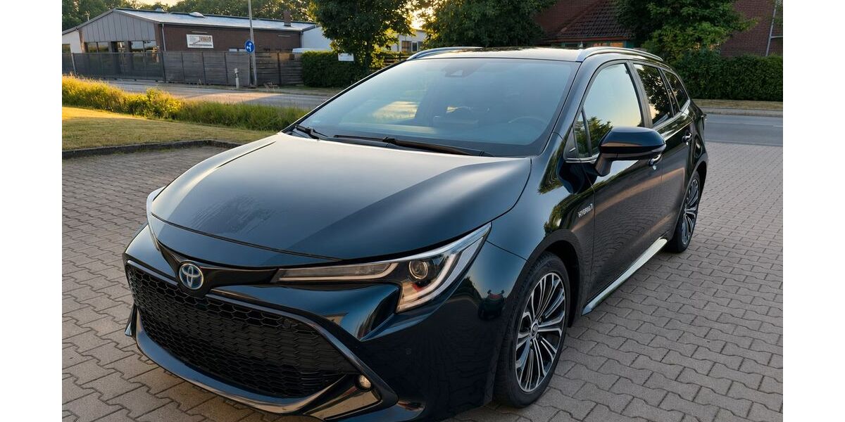 Toyota Corolla 123.000 km 18.000 &euro; Ganderkesee 27777