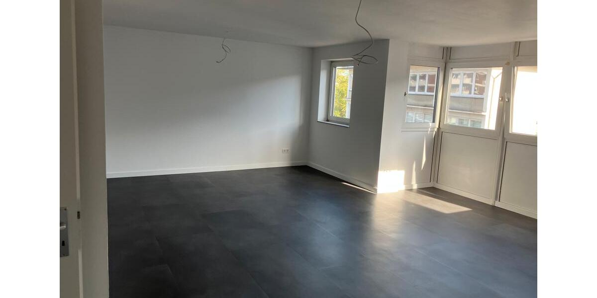 Etagenwohnung Bremen - 3 Zimmer, 83 m&sup2;, 1.100&euro; | Angebot:27655602