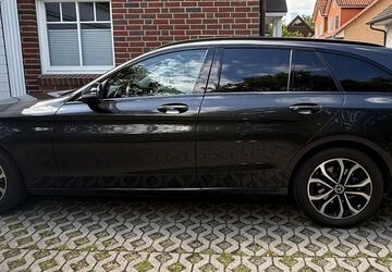 Mercedes-Benz C 200 51.000 km 24.900 &euro; Bremen 28355