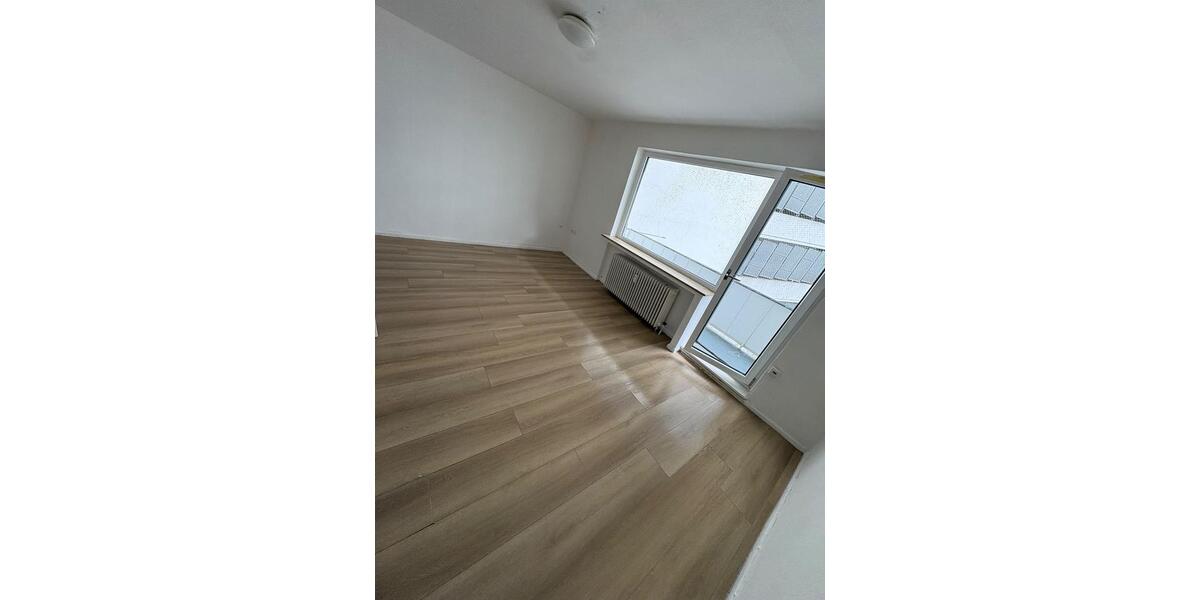 Etagenwohnung Bremen - 1 Zimmer, 25 m&sup2;, 579&euro; | Angebot:27642341