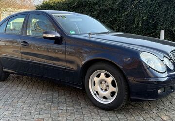 Mercedes-Benz E 200 214.000 km 3.490 &euro; Bremen 28329