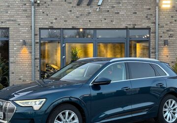 Audi e-tron 72.989 km 28.990 &euro; Stuhr 28816