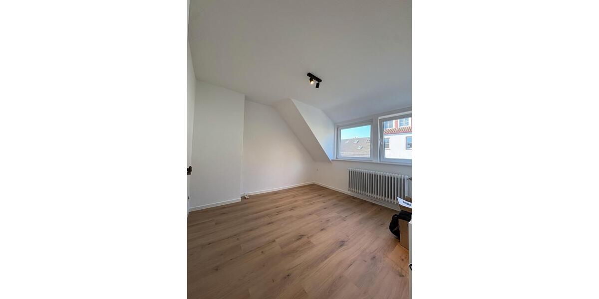 Dachgeschoßwohnung Bremen Findorff - 2 Zimmer, 35 m&sup2;, 610&euro; | Angebot:27642016
