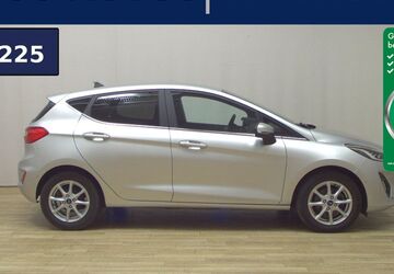 Ford Fiesta 67.583 km 9.480 &euro; Bremen / Arsten 28279