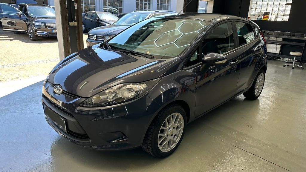 Ford Fiesta 129.000 km 3.950 &euro; Bremen 28217