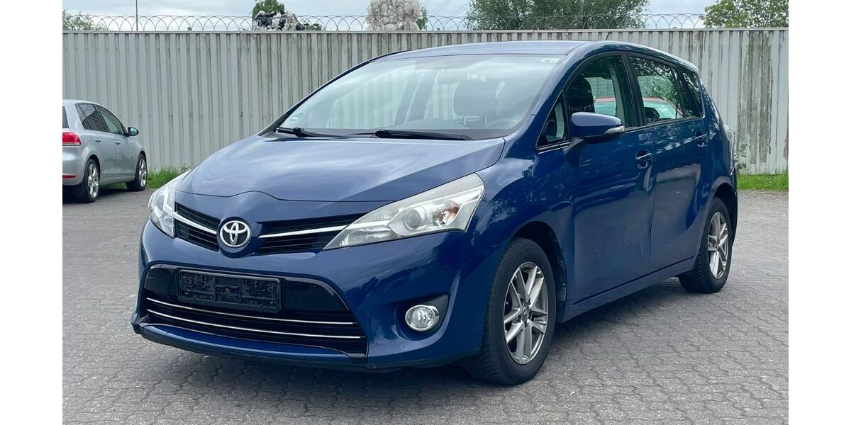 Toyota Verso 245.000 km 4.400 &euro; Stuhr 28816
